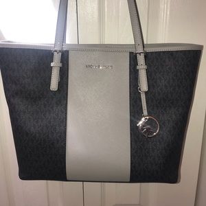 Michael Kors bag great condition